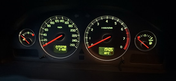 Volvo S60 4 of 5