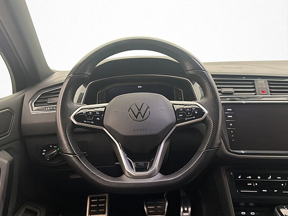 Volkswagen Tiguan 14 of 30