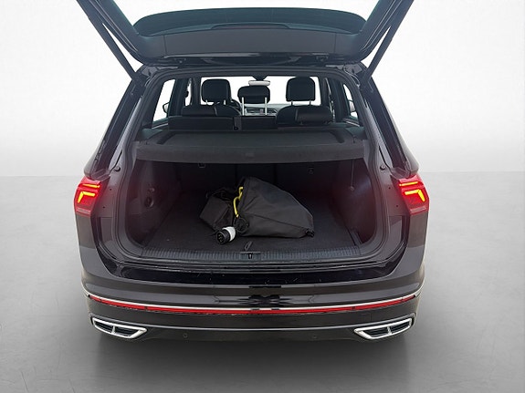 Volkswagen Tiguan 9 of 30