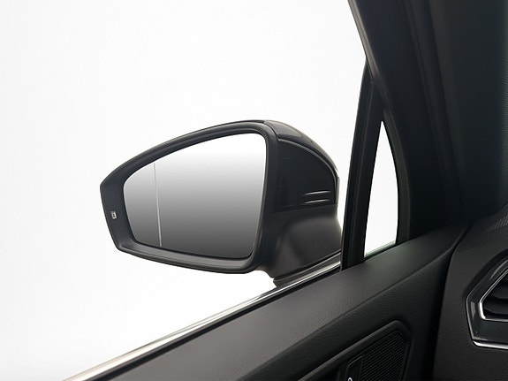 Volkswagen Tiguan 13 of 30