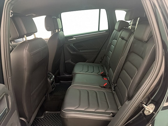 Volkswagen Tiguan 30 of 30