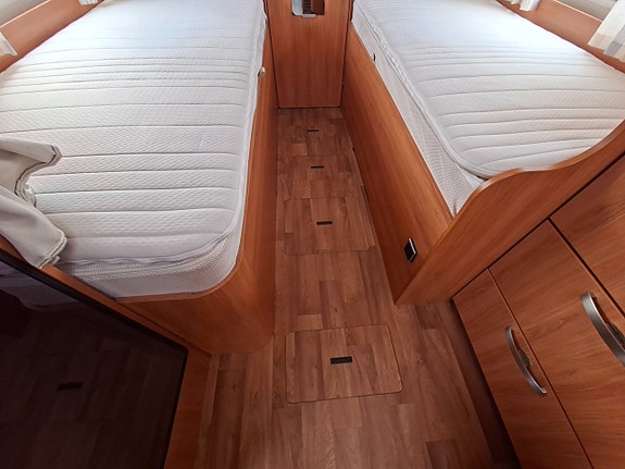Hymer T 668 SL Låga långbäddar toa bak Automat ALDE 20 of 30