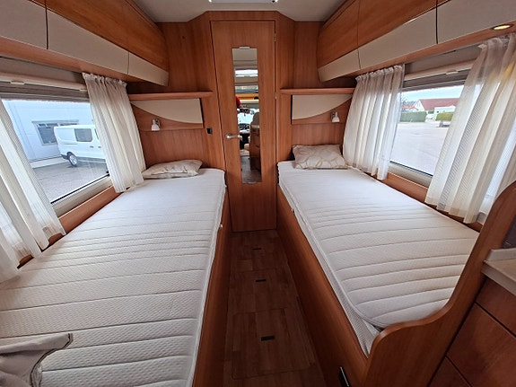 Hymer T 668 SL Låga långbäddar toa bak Automat ALDE 19 of 30