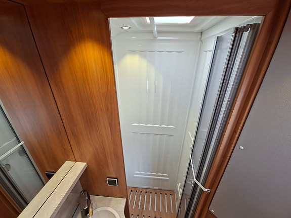 Hymer T 668 SL Låga långbäddar toa bak Automat ALDE 24 of 30