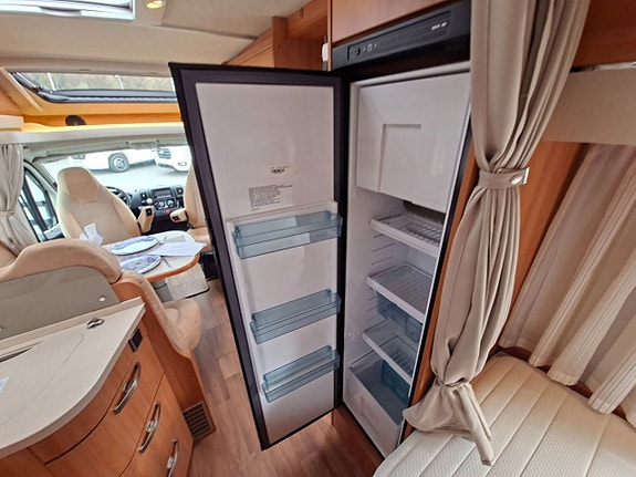 Hymer T 668 SL Låga långbäddar toa bak Automat ALDE 18 of 30
