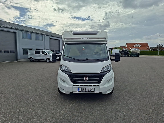 Hymer T 668 SL Låga långbäddar toa bak Automat ALDE 2 of 30