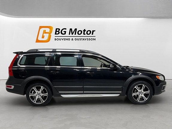 Volvo XC70 3 of 23