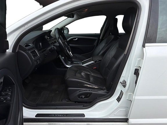 Volvo V70 10 of 21
