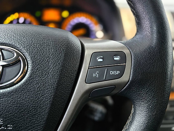Toyota Avensis 21 of 25