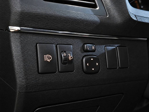 Toyota Avensis 18 of 25