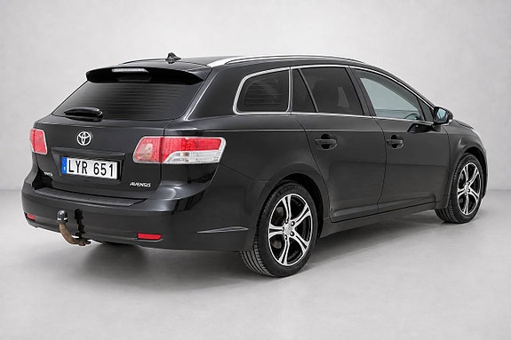 Toyota Avensis 9 of 25