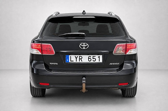 Toyota Avensis 7 of 25