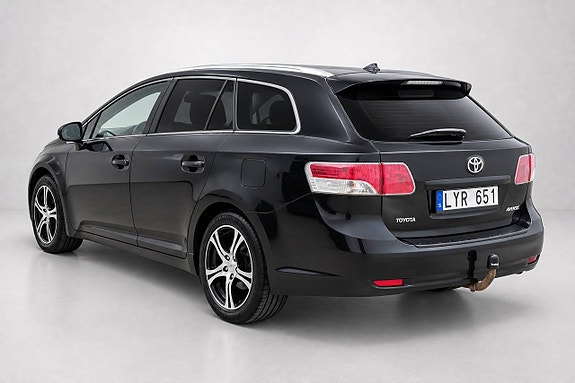 Toyota Avensis 6 of 25