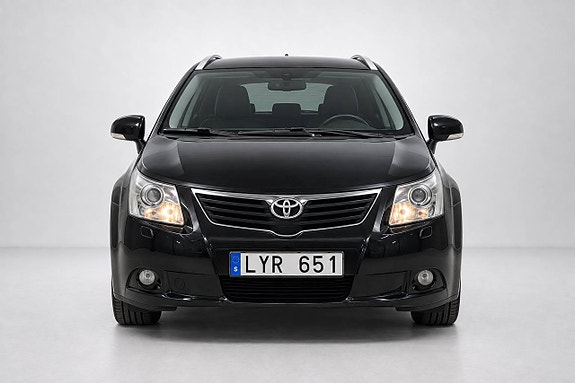 Toyota Avensis 3 of 25