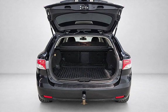 Toyota Avensis 8 of 25
