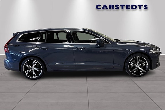 Volvo V60 2 of 8
