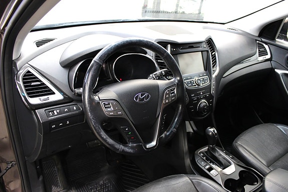 Hyundai Santa Fe 12 of 20
