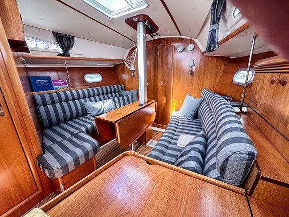 Jeanneau Sun Fast 32i | 2003 | Ny kraftigare motor 30hk 6 of 12