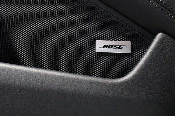 Porsche 992 14 of 17