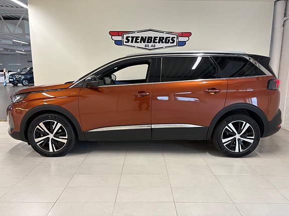 Peugeot 5008 3 of 24