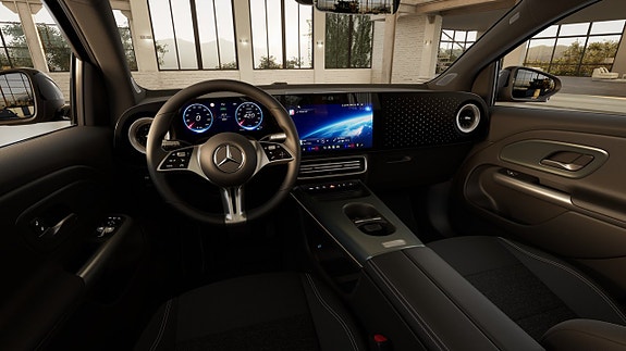 Mercedes-Benz GLA350 10 of 16