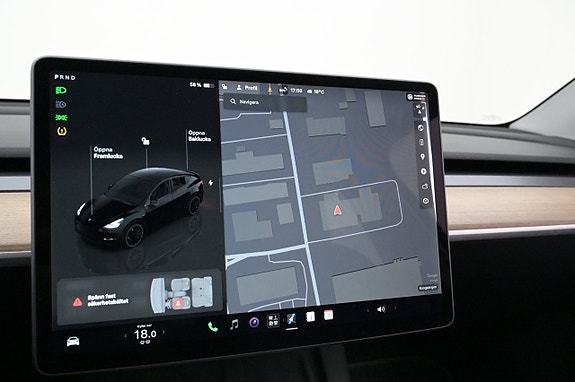 Tesla Model Y 17 of 27