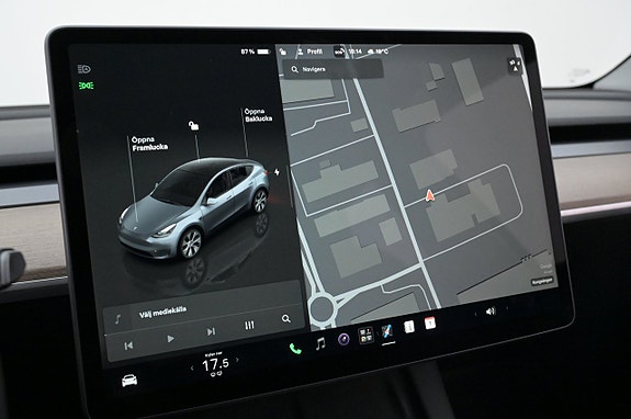 Tesla Model Y 17 of 27