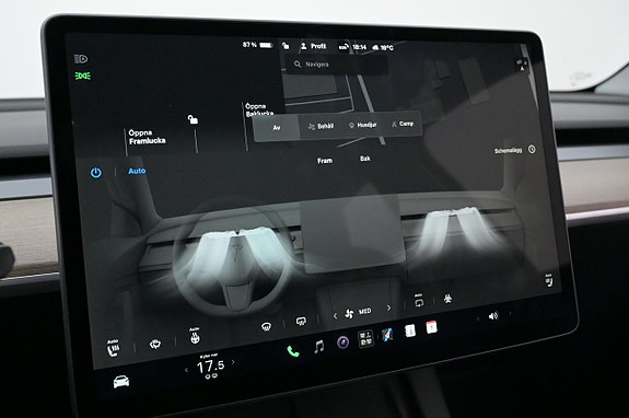 Tesla Model Y 14 of 27