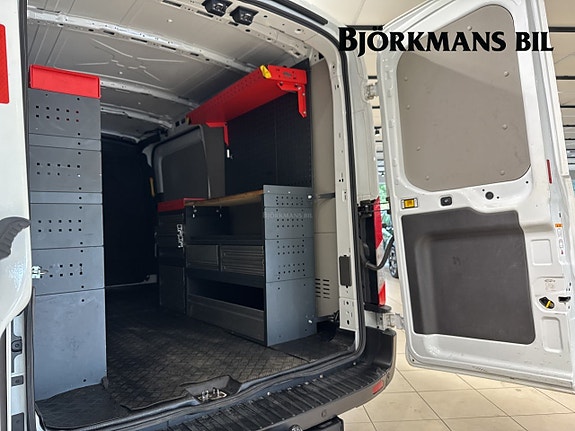 Ford Transit 16 of 17