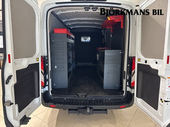 Ford Transit 14 of 17