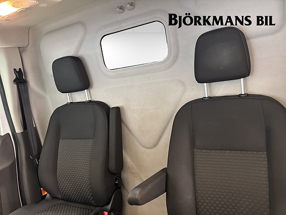Ford Transit 9 of 17