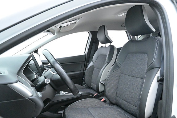 Renault Captur 9 of 27
