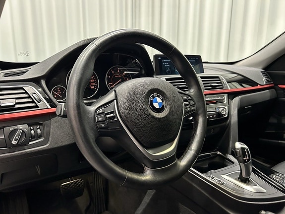 BMW 320 9 of 13