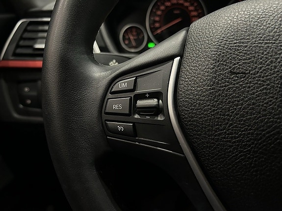 BMW 320 10 of 13