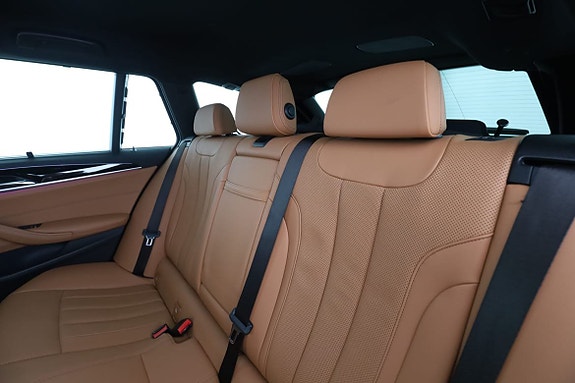 BMW 520d 13 of 30
