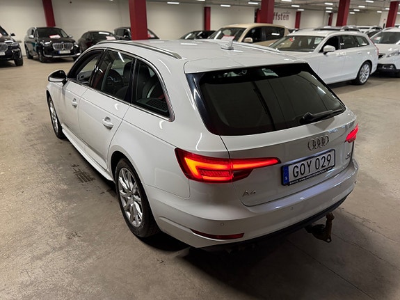 Audi A4 5 of 15