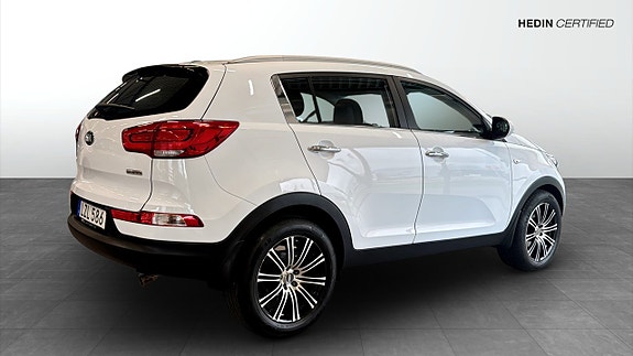 Kia Sportage 2 of 9