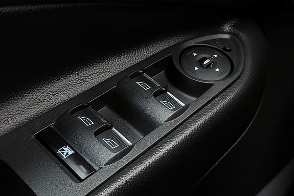 Ford Kuga 27 of 28