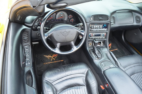 Chevrolet Corvette 17 of 20
