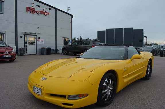 Chevrolet Corvette 9 of 20