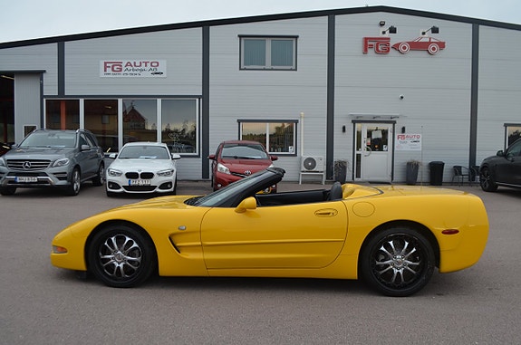 Chevrolet Corvette 4 of 20