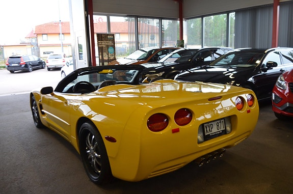Chevrolet Corvette 15 of 20