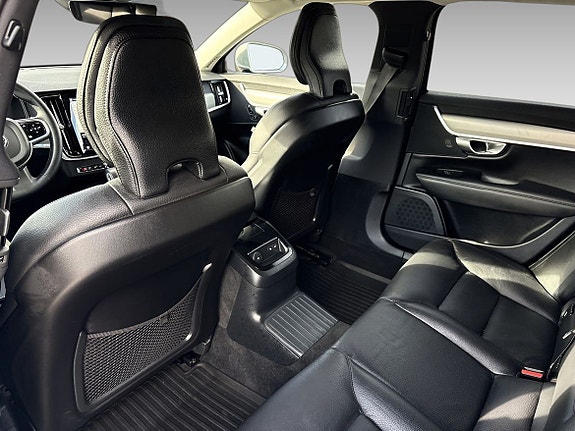 Volvo V90 13 of 20