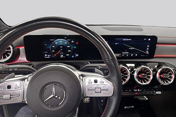 Mercedes-Benz CLA200 7 of 14