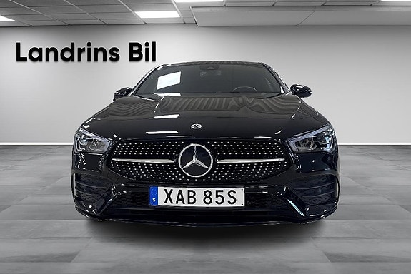 Mercedes-Benz CLA200 2 of 14