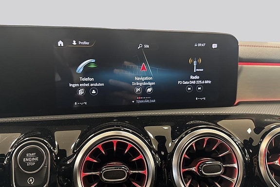 Mercedes-Benz CLA200 11 of 14