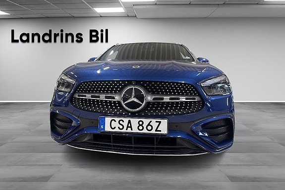 Mercedes-Benz GLA250 e 2 of 15
