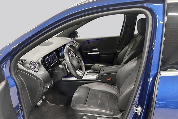 Mercedes-Benz GLA250 e 8 of 15