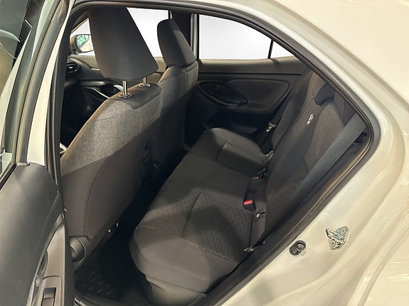 Toyota Yaris Cross 9 of 18