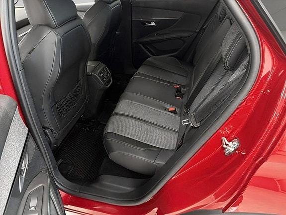 Peugeot 3008 7 of 14